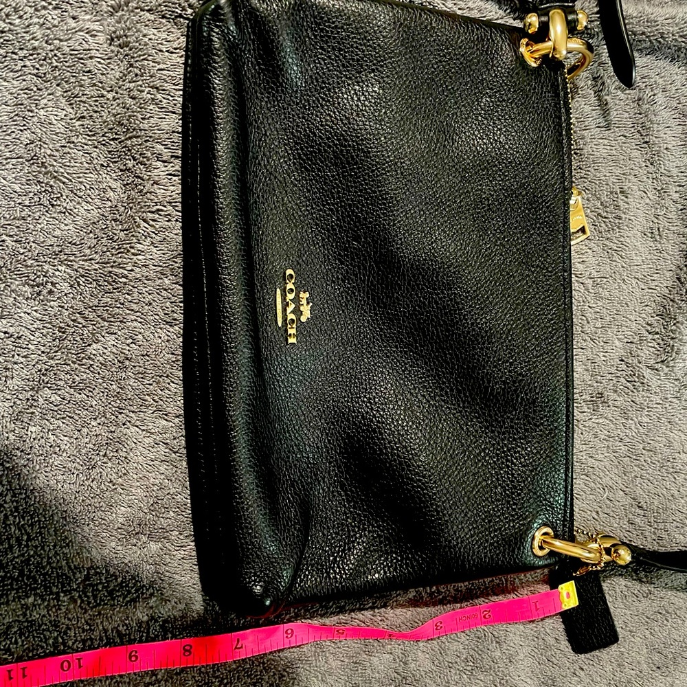 Beautiful black crossbody bag.
